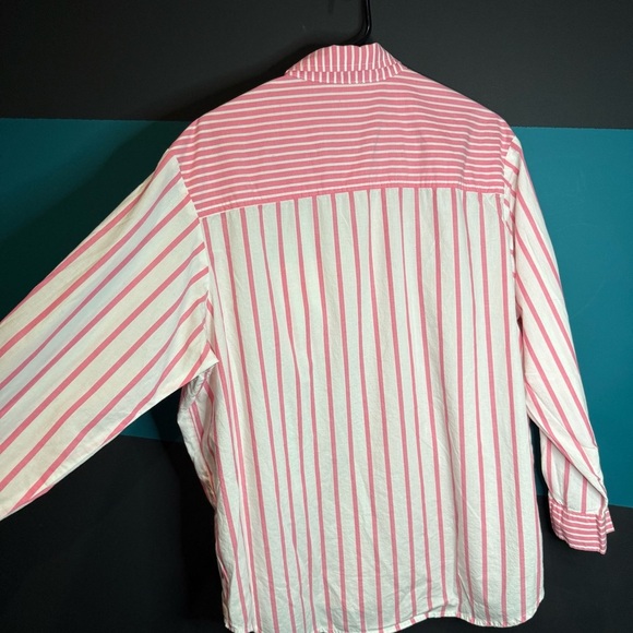 GAP Pink and White Oversized Button Down Shirt - Picture 6 of 10